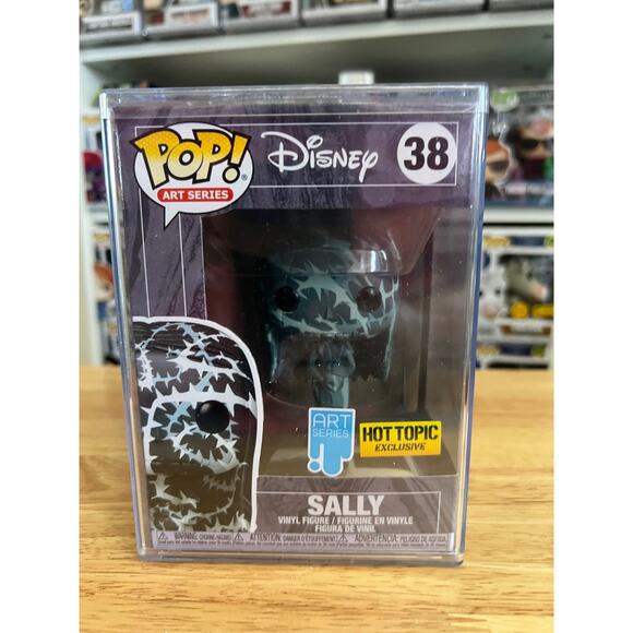 SEALED EXC VAULTED ART SERIES Sally Funko Pop #38 Nightmare Christmas Disney NBC - Picture 1 of 6